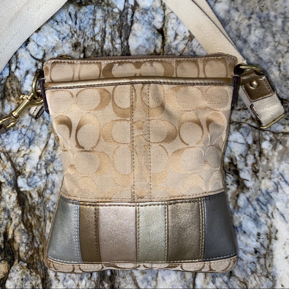 Coach Signature Metallic Crossbody Bag - Picture 4 of 6